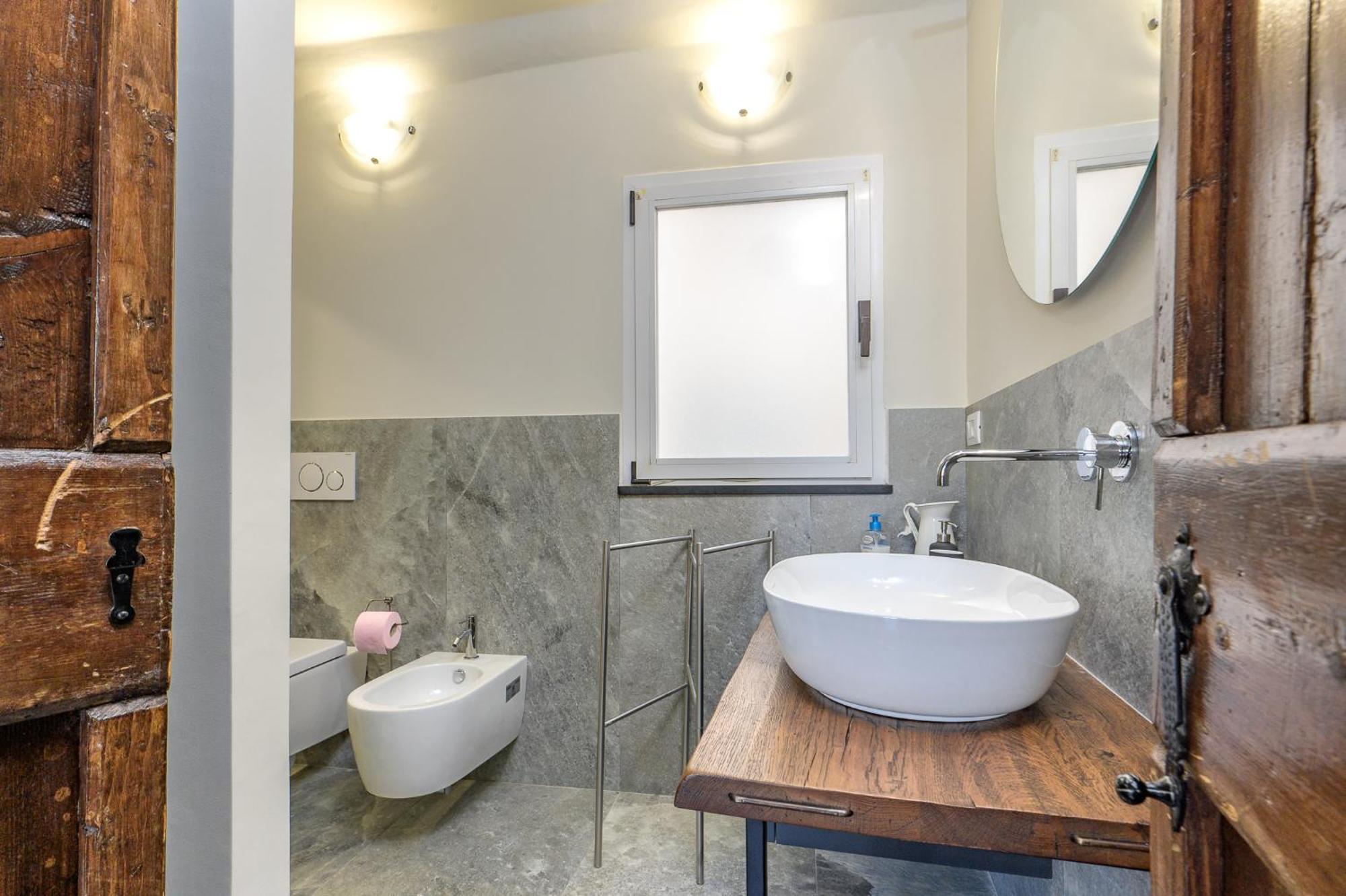 Dalle Torri Di Porta Soprana - Genovainrelax Extérieur photo